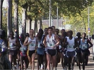Marathon2003_00107.jpg (37012 bytes)