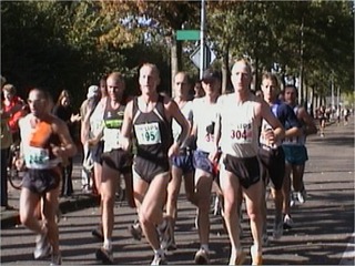 Marathon2003_00114.jpg (37122 bytes)
